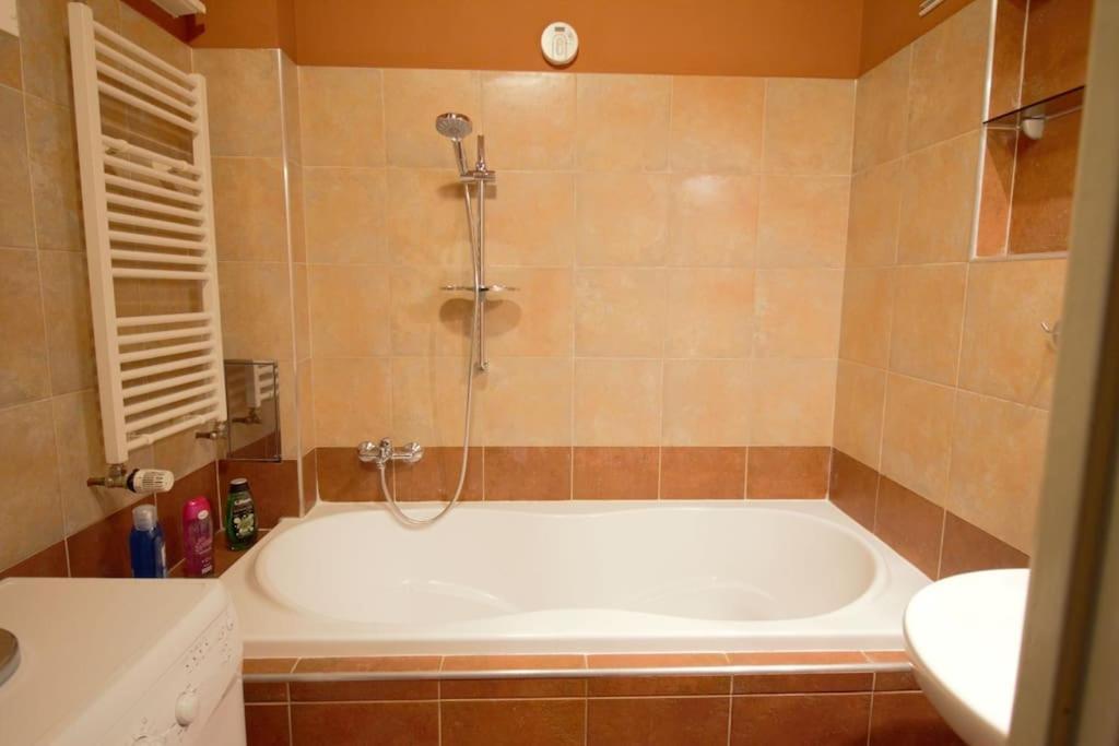 Comfort 2Bedrooms Quite Place!-Vinohrady 布拉格 外观 照片