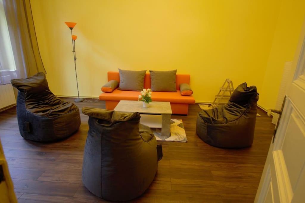 Comfort 2Bedrooms Quite Place!-Vinohrady 布拉格 外观 照片